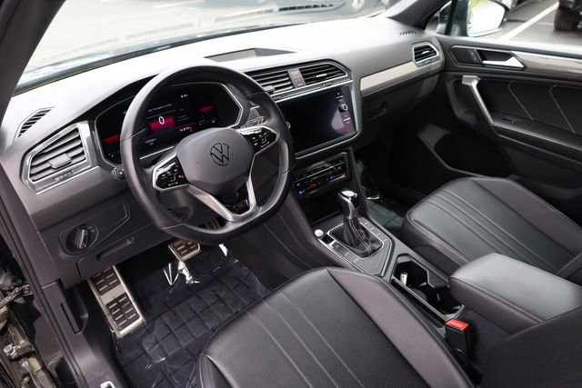 Used 2022 Volkswagen Tiguan SE R-Line FWD image 12