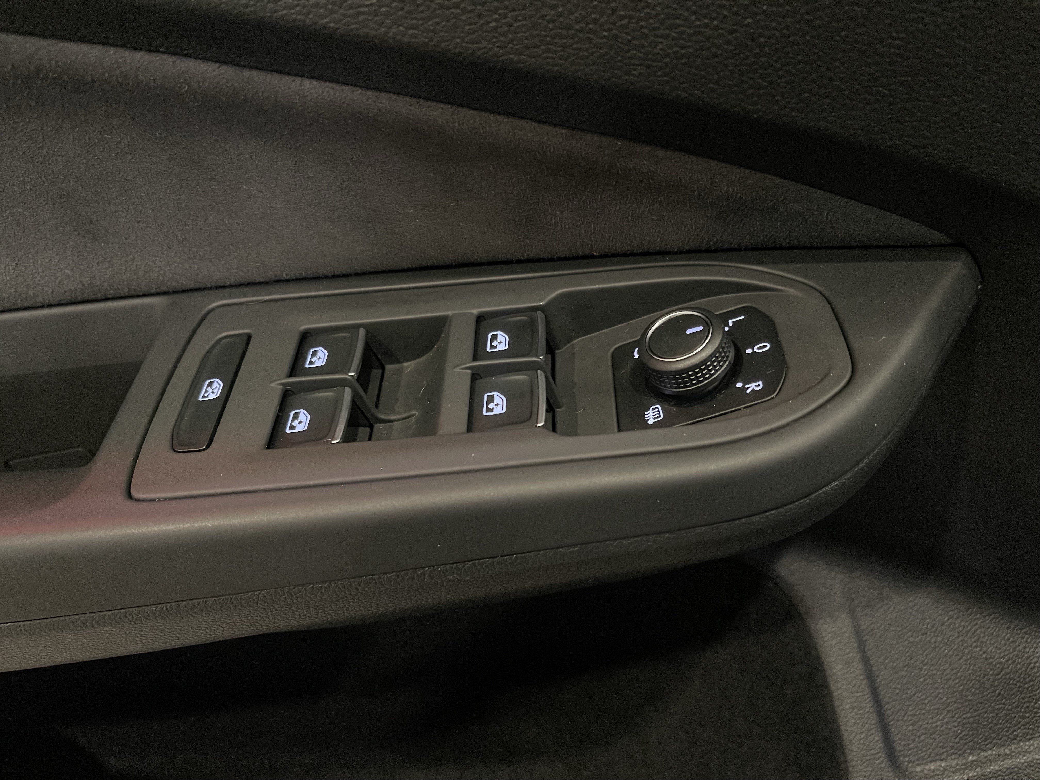 Used 2024 Volkswagen GTI S FWD image 11