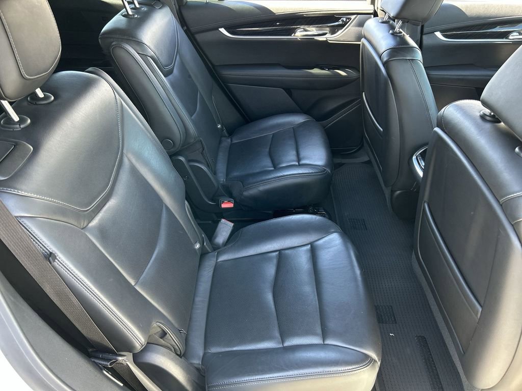 Used 2020 Cadillac XT6 Premium Luxury image 28