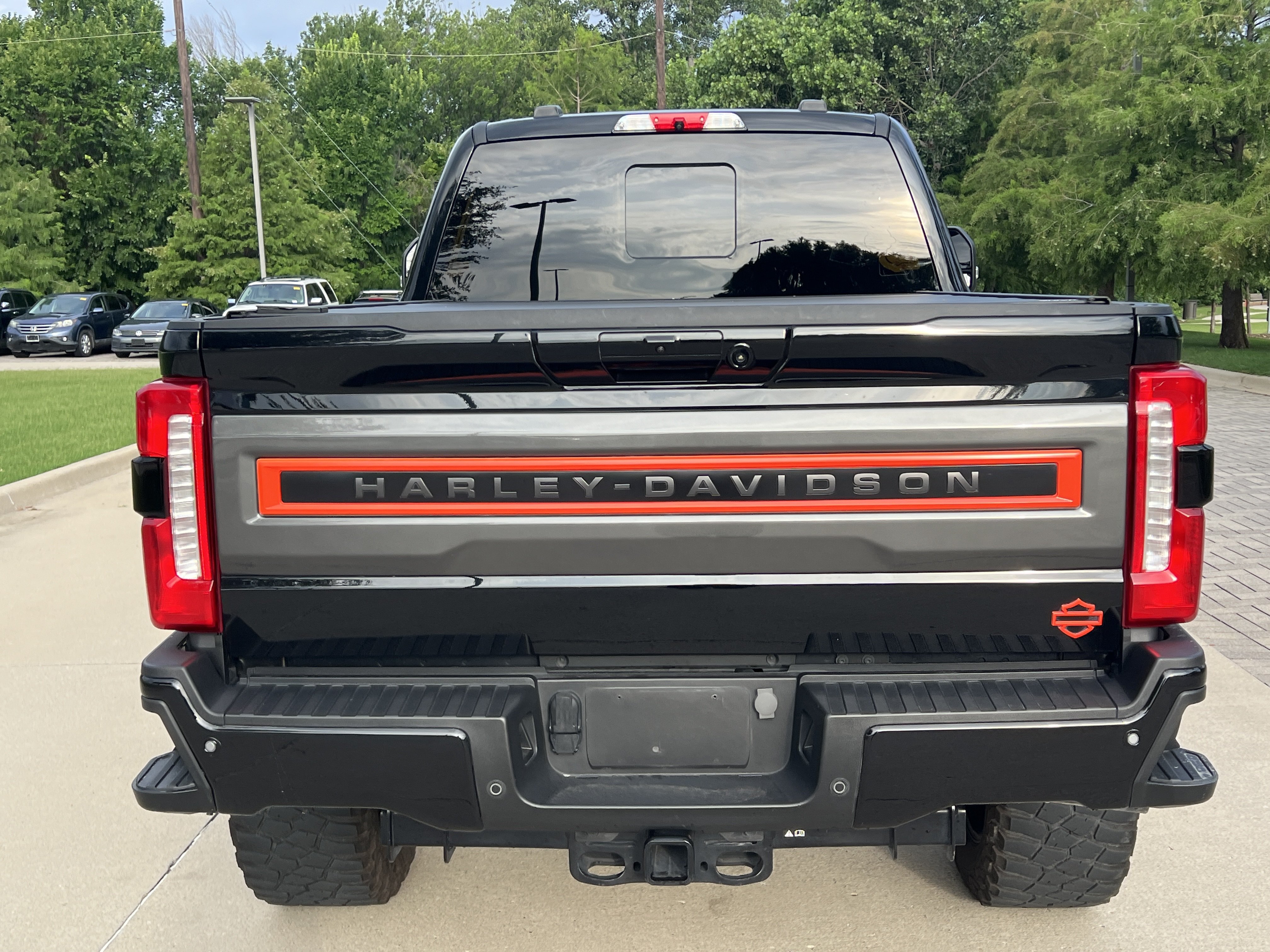 Used 2023 Ford F250 Lariat w/ Lariat Ultimate Package AWD/4WD image 9