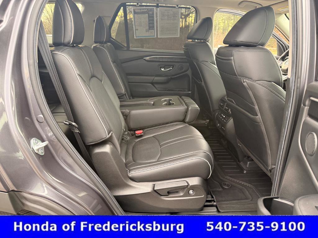 Certified 2025 Honda Pilot Elite image 32
