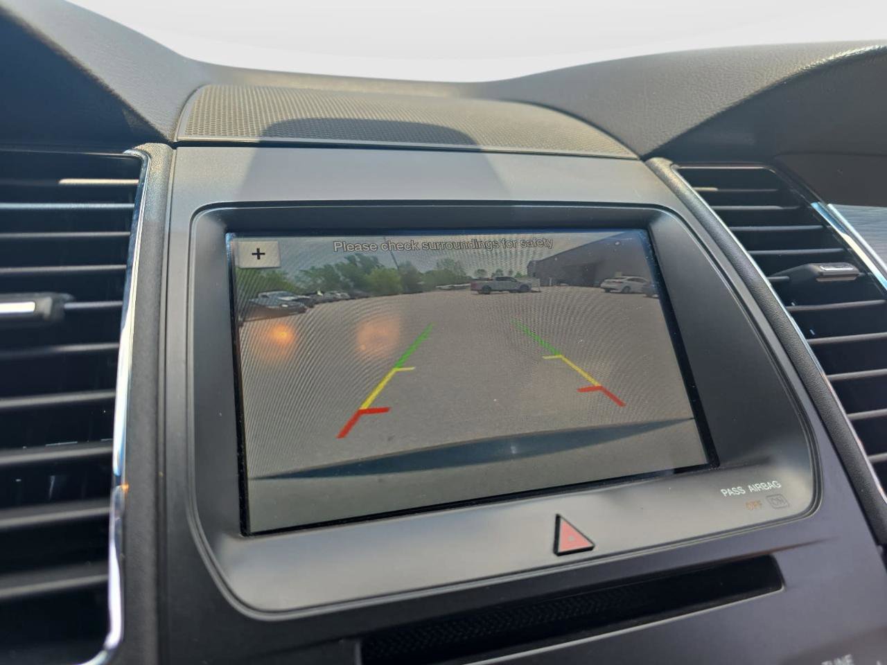 Used 2019 Ford Taurus SEL w/ Equipment Group 201A FWD image 28