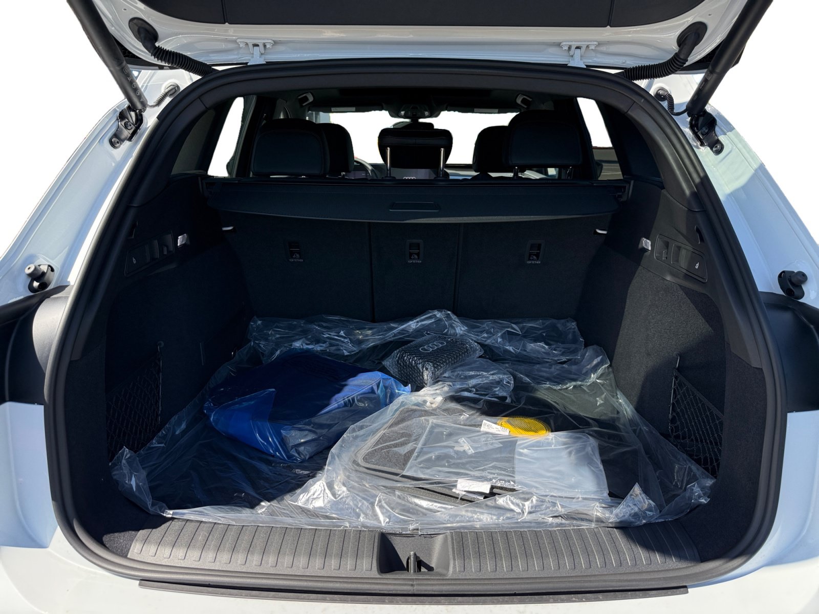 New 2027 Audi Q6 e-tron Premium Plus AWD/4WD image 17