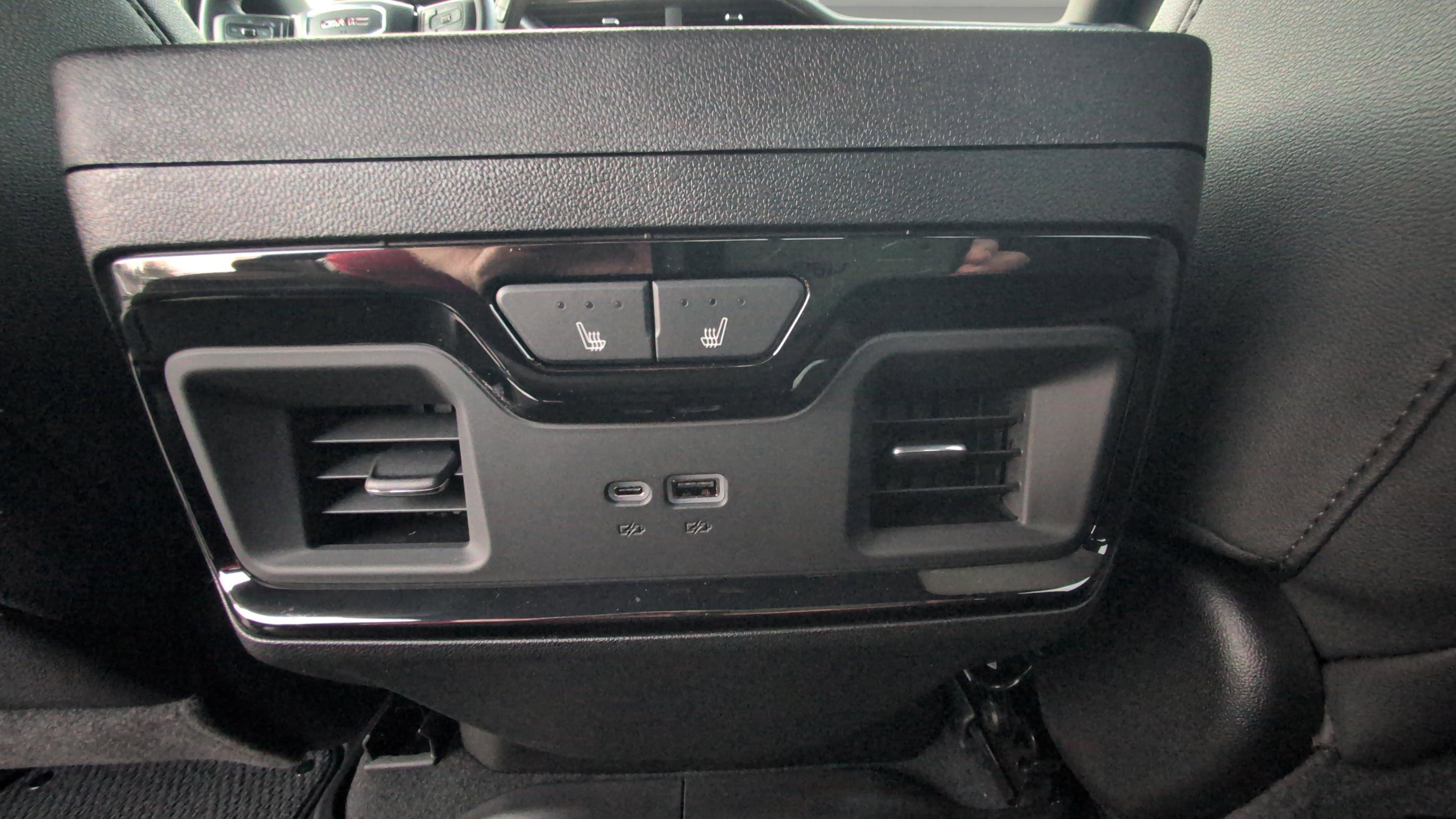 New 2026 GMC Sierra 2500 AT4 w/ AT4 Premium Plus Package image 17