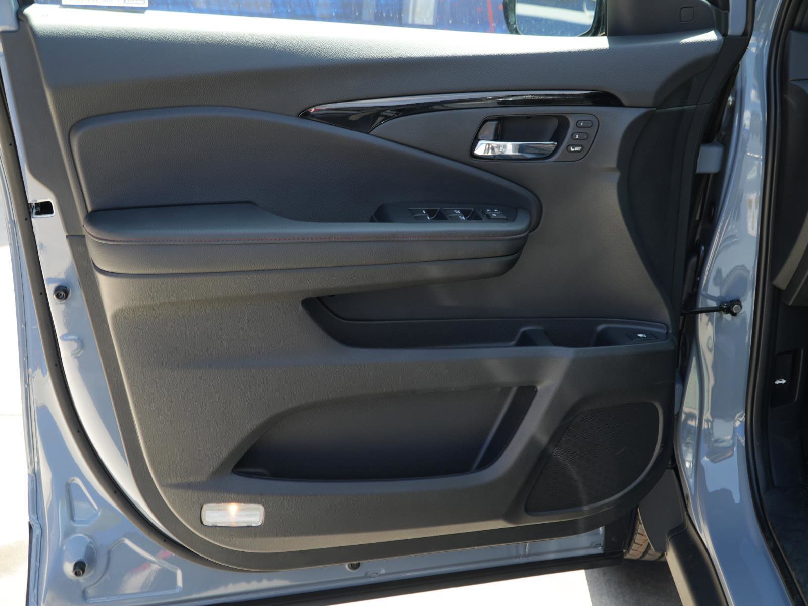 New 2026 Honda Ridgeline Black Edition image 13