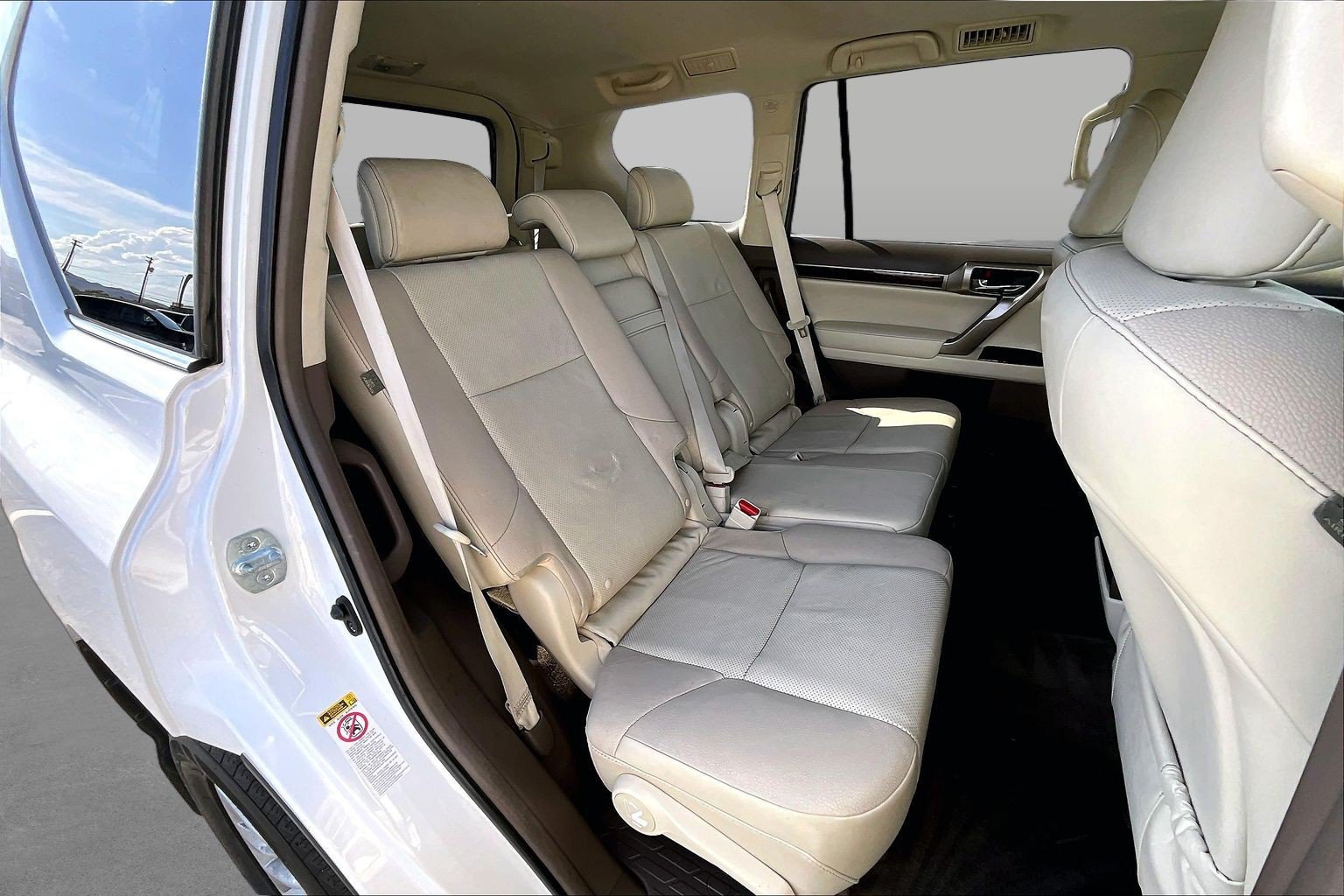 Used 2019 Lexus GX 460 Premium w/ Premium Package AWD/4WD image 25