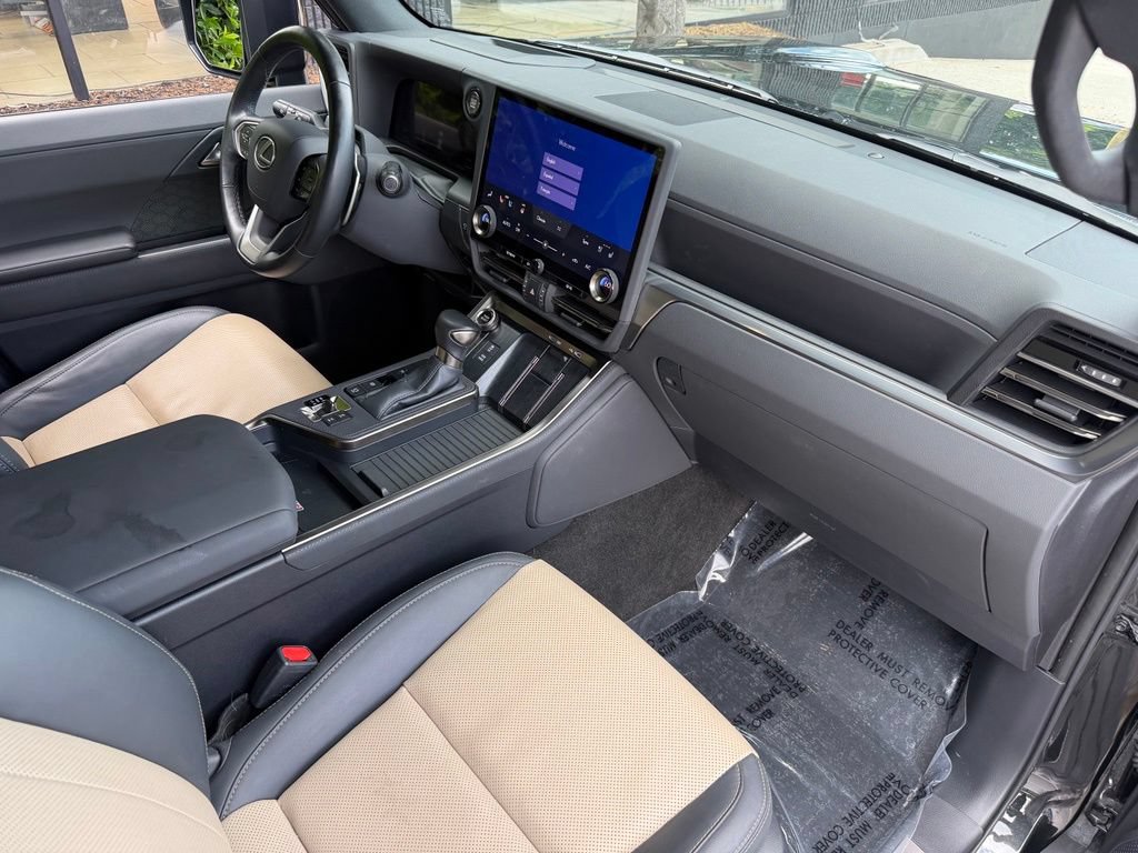 Used 2024 Lexus GX 550 AWD/4WD image 31