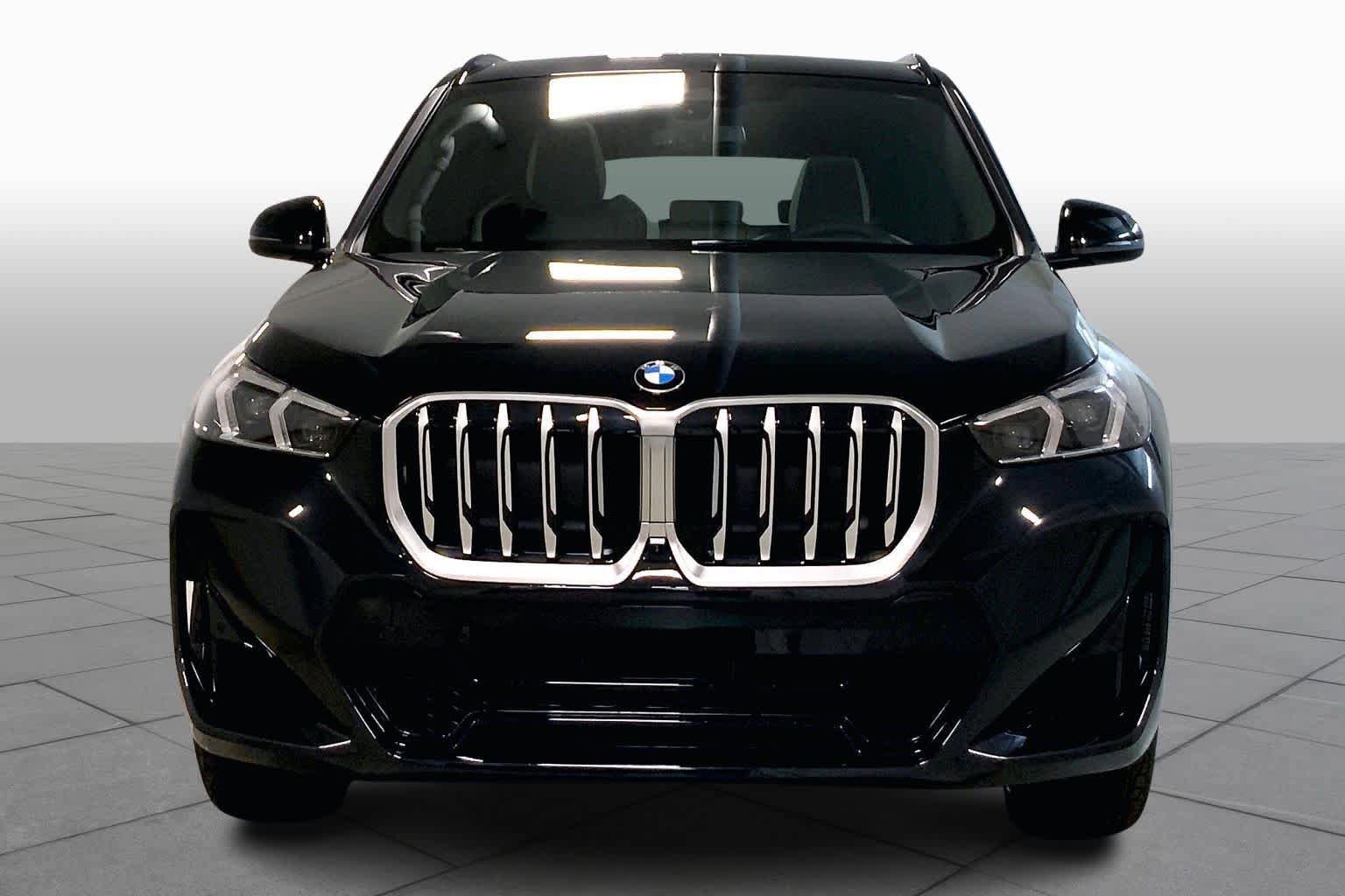 New 2026 BMW X1 xDrive28i w/ Technology Package AWD/4WD image 3