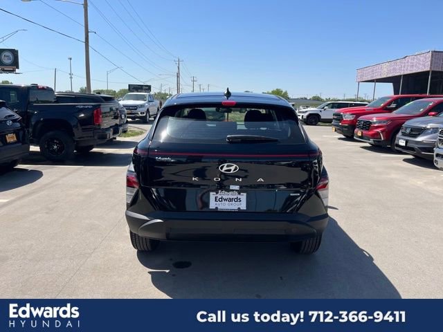 New 2025 Hyundai Kona SE image 6