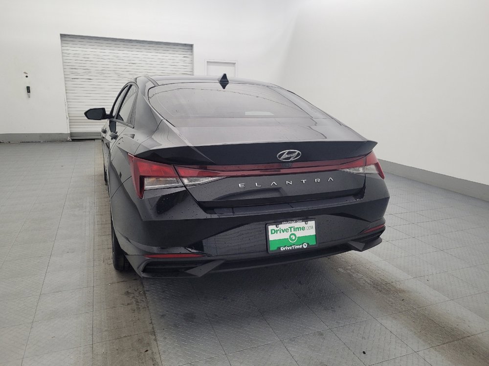 Used 2023 Hyundai Elantra SEL w/ Convenience Package image 6