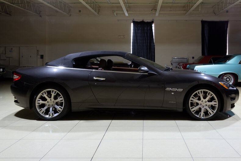 Used 2012 Maserati GranTurismo Convertible RWD image 29