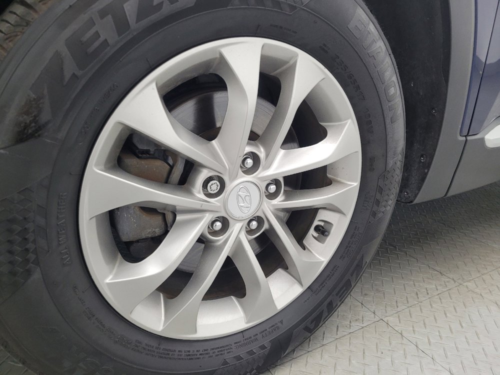 Used 2020 Hyundai Santa Fe SE w/ Cargo Package image 31