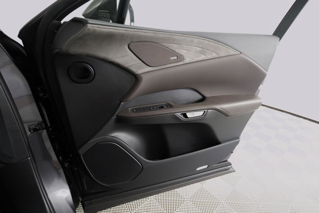 New 2026 Lexus RX 450h AWD image 19