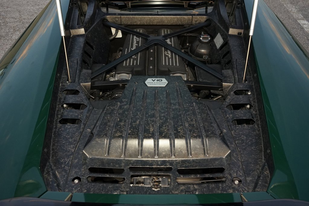 Used 2015 Lamborghini Huracan LP 610-4 image 24