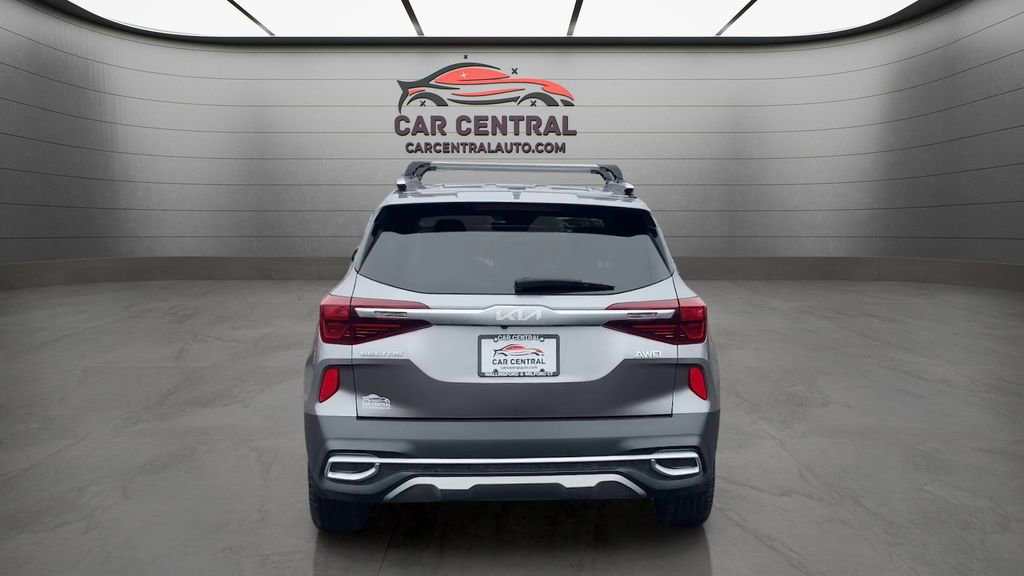 Used 2022 Kia Seltos EX AWD/4WD image 4