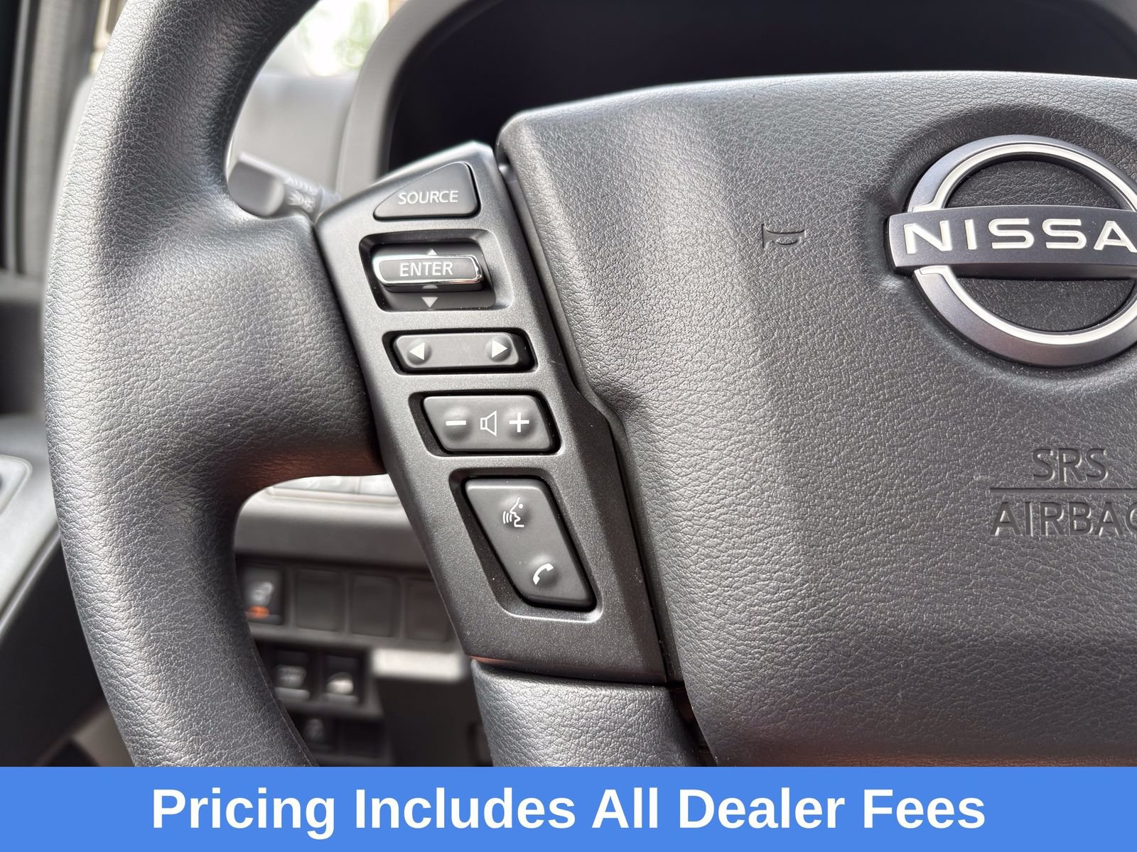 Used 2025 Nissan Frontier SV AWD/4WD image 15