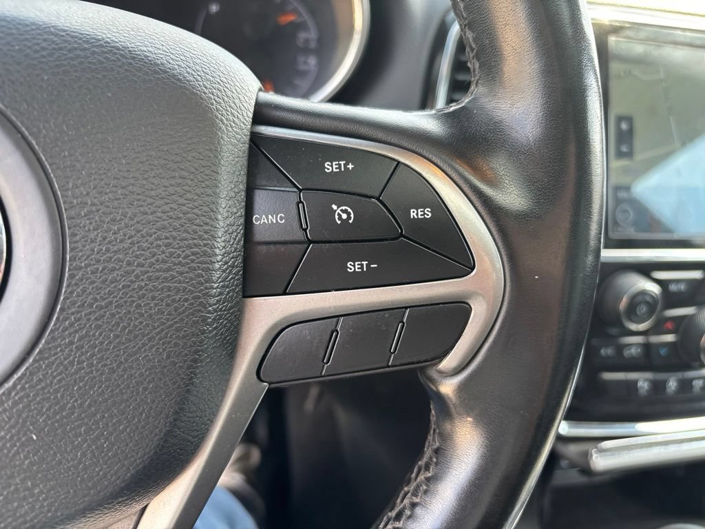 Used 2022 Jeep Grand Cherokee Limited AWD/4WD image 24