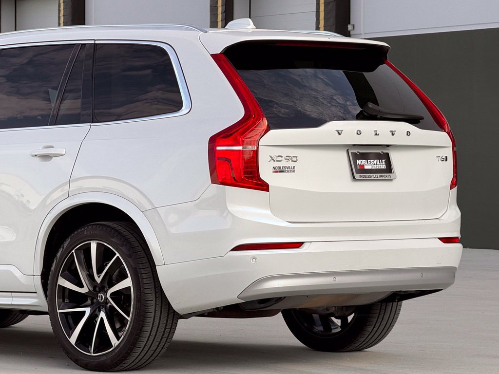 Used 2022 Volvo XC90 T6 Momentum w/ Climate Package AWD/4WD image 9