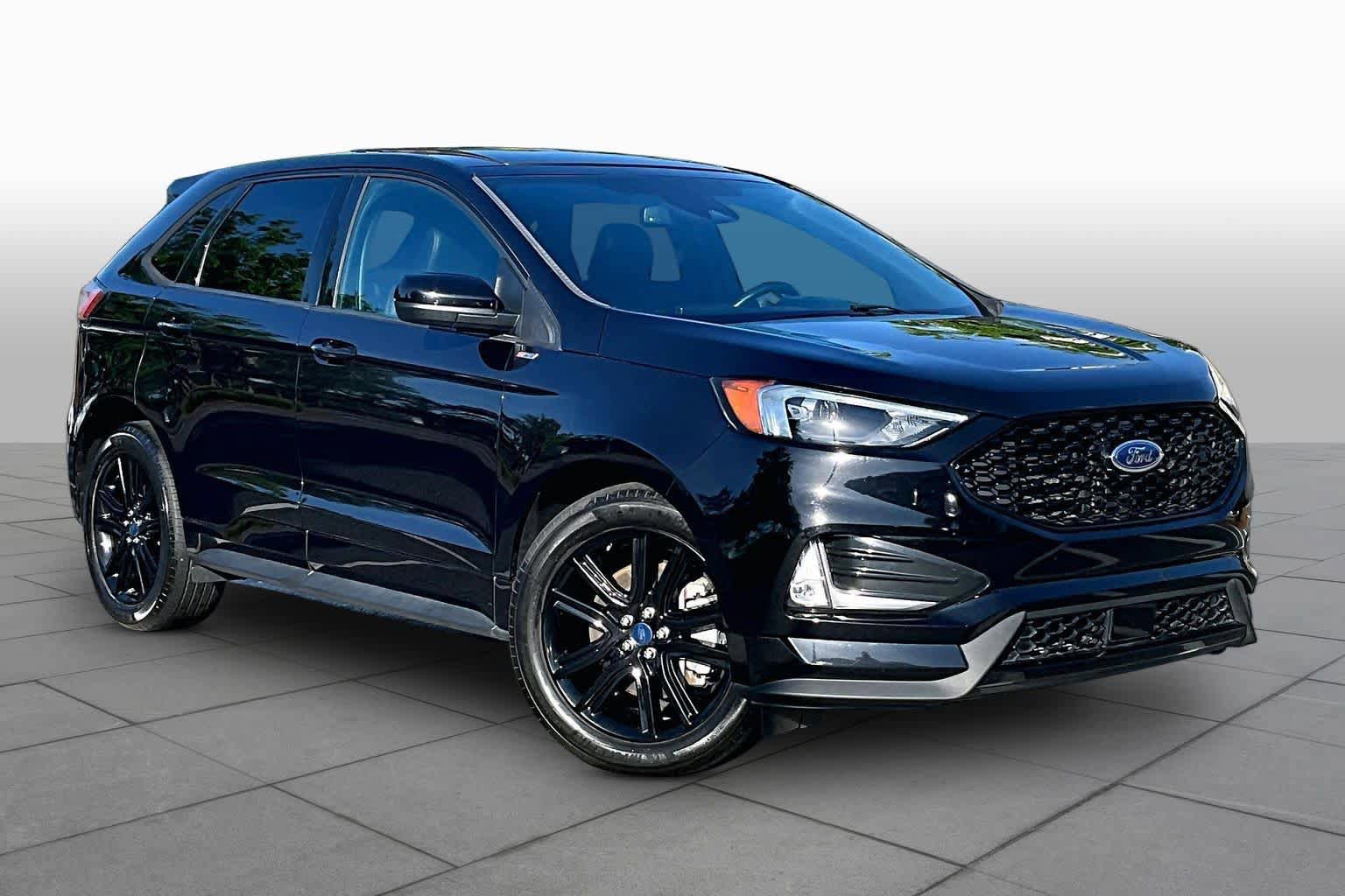 Used 2021 Ford Edge ST-Line w/ Cargo Accessory Package FWD image 3