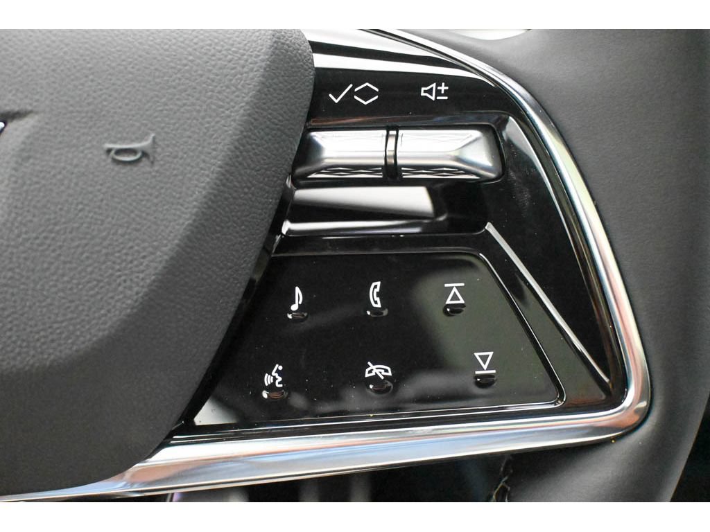 New 2027 Cadillac Optiq Premium Luxury AWD/4WD image 25