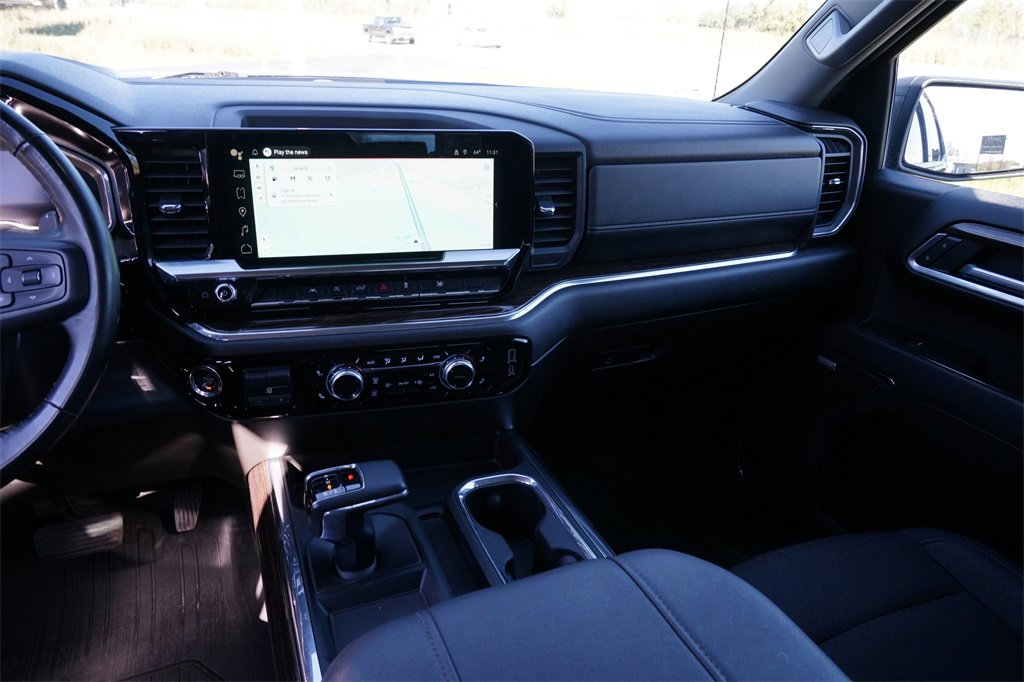 Used 2023 GMC Sierra 1500 Elevation w/ Preferred Package image 22