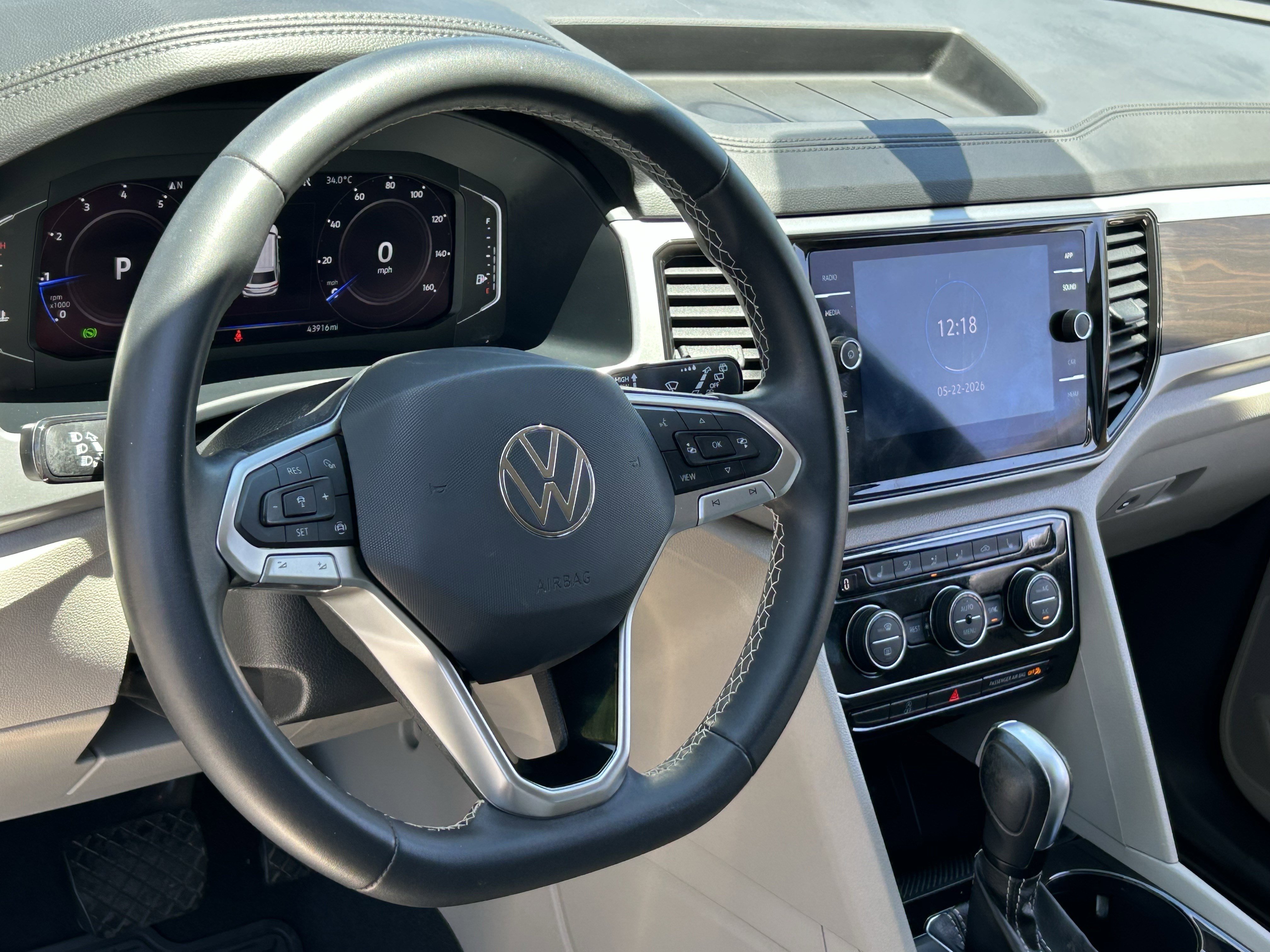 Used 2023 Volkswagen Atlas SE AWD/4WD image 26
