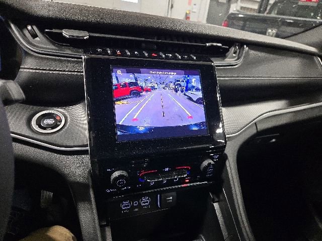 Used 2024 Jeep Grand Cherokee L Laredo AWD/4WD image 15