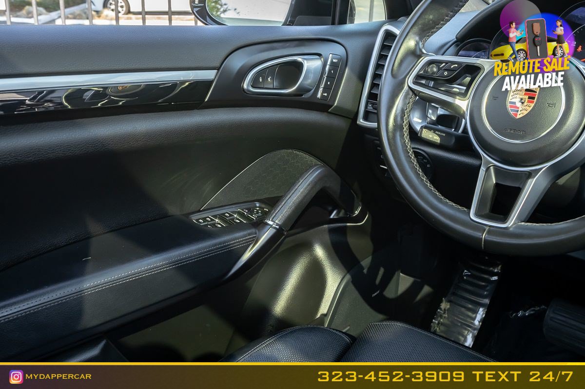Used 2018 Porsche Cayenne AWD/4WD image 20