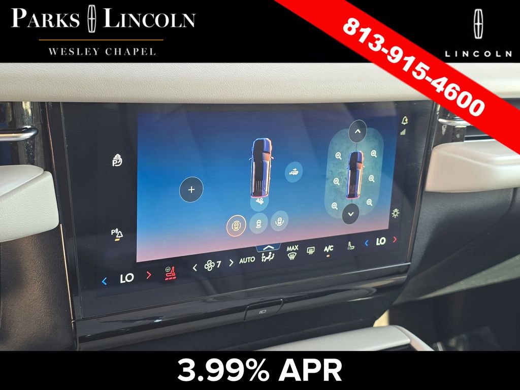Used 2025 Lincoln Navigator Reserve image 25