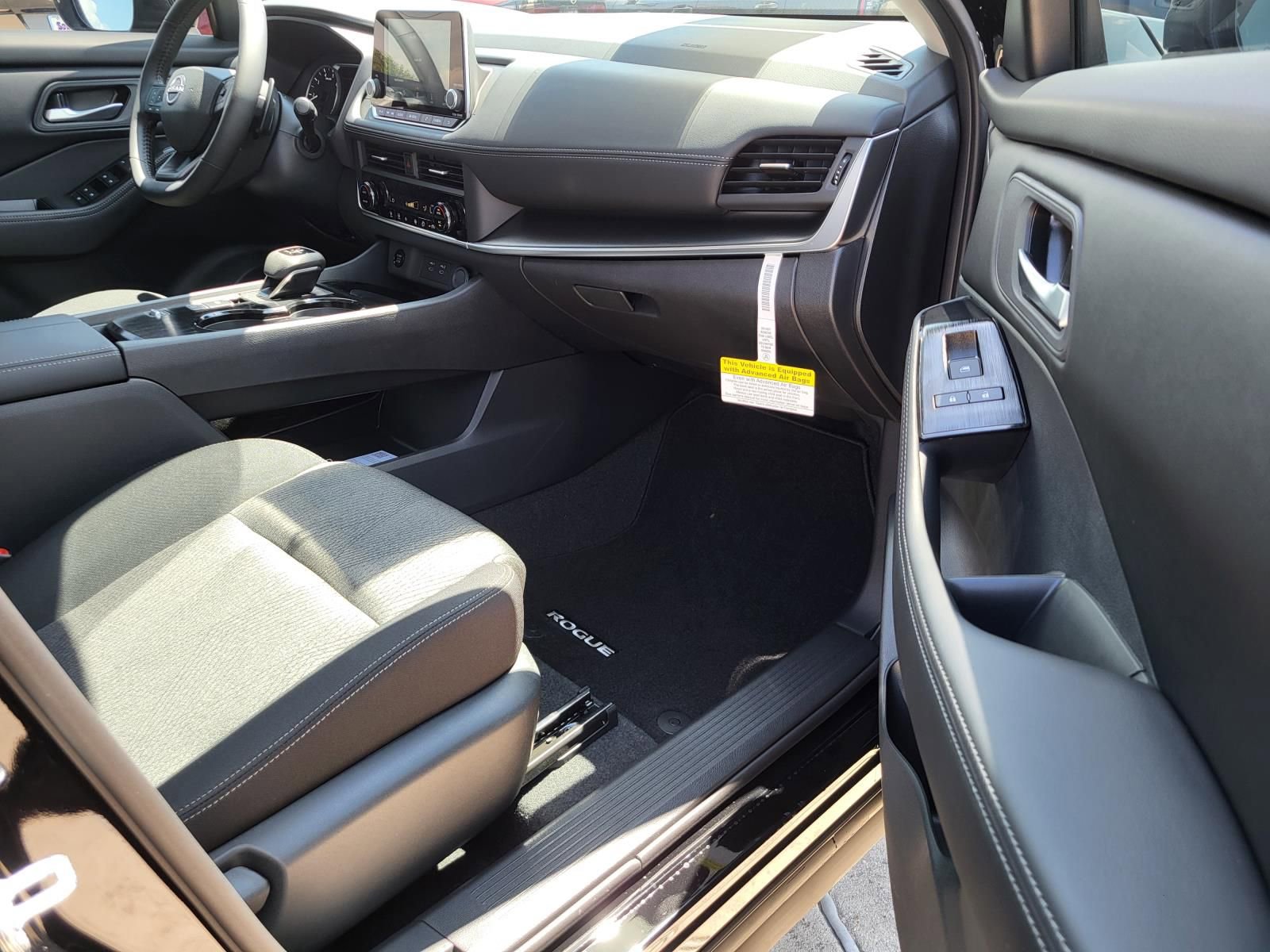 New 2026 Nissan Rogue SV image 10