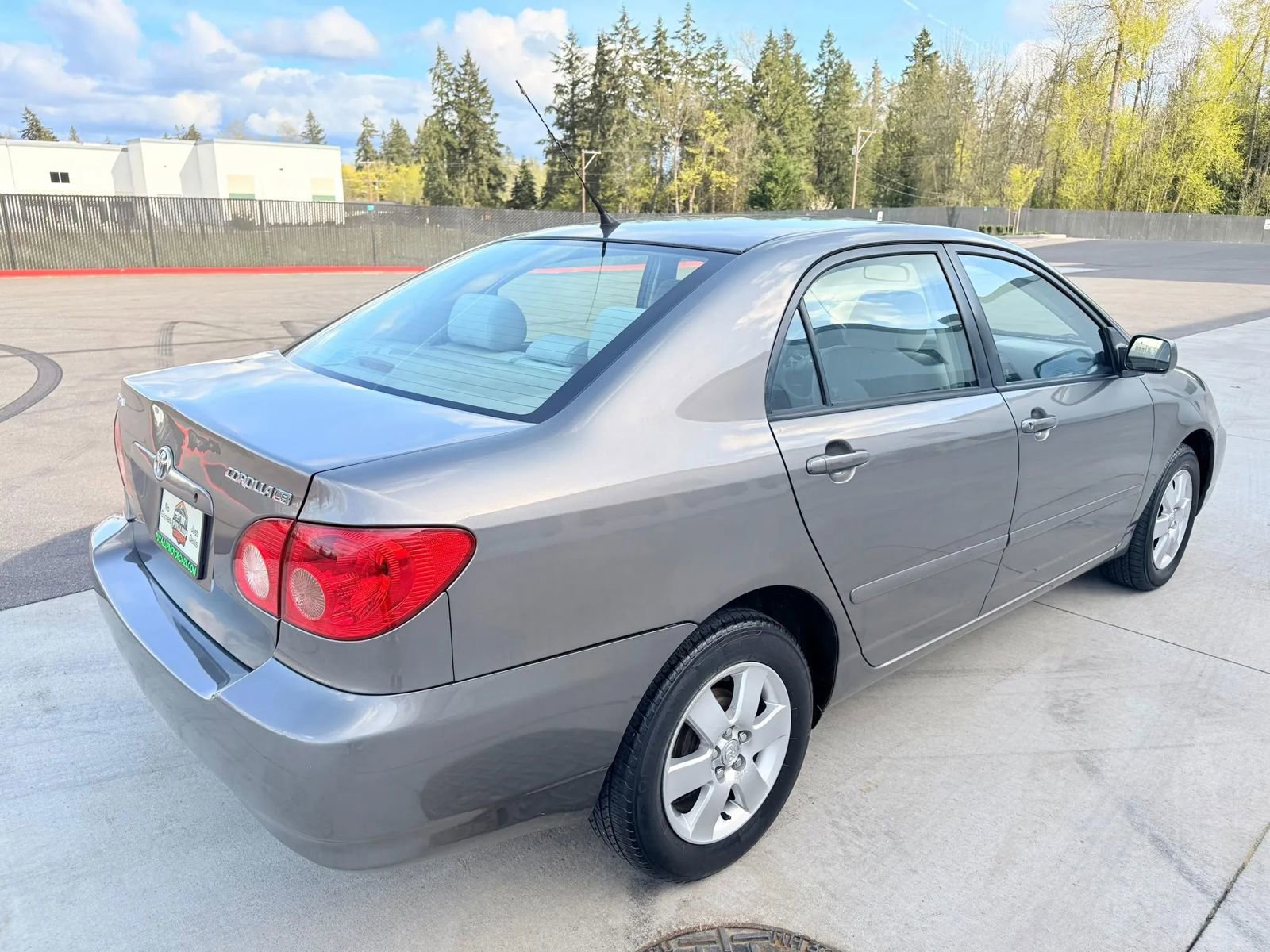 Used 2007 Toyota Corolla LE FWD image 5