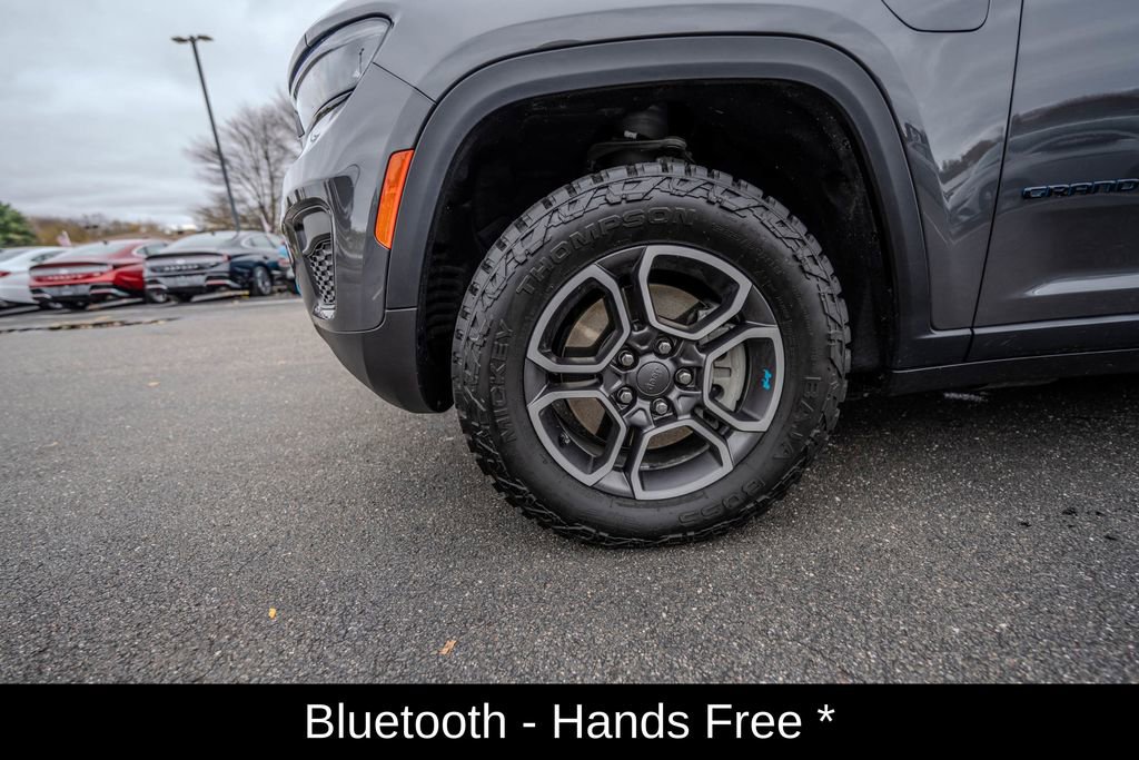 Used 2022 Jeep Grand Cherokee Trailhawk image 9