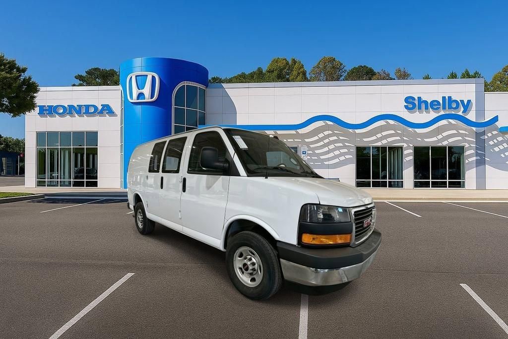 Used 2024 GMC Savana 2500 w/ Driver Convenience Package image 2