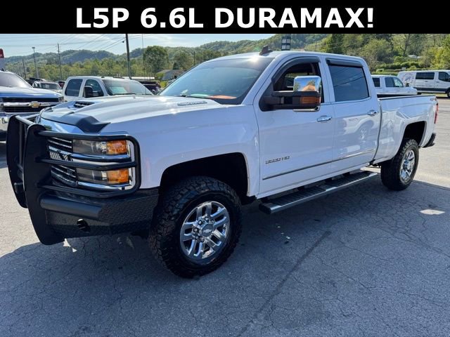 Used 2018 Chevrolet Silverado 3500 LTZ AWD/4WD image 5