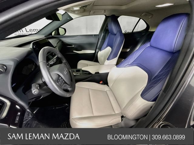 Used 2025 Lexus UX 300h FWD w/ Accessory Package (Z1) image 19