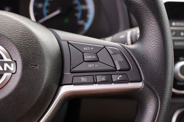 Used 2025 Nissan Leaf S FWD image 12