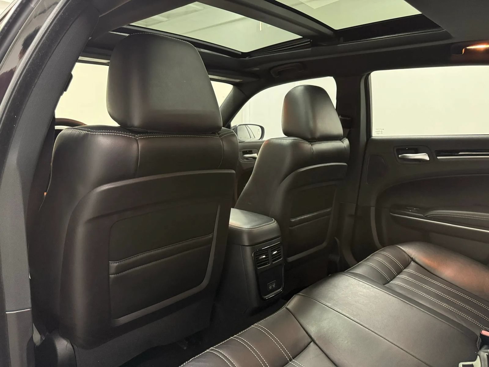Used 2022 Chrysler 300 S RWD image 18