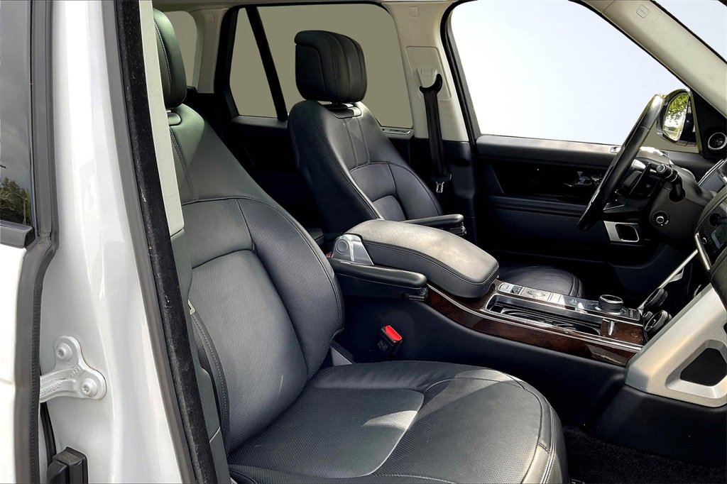 Used 2022 Land Rover Range Rover P525 Westminster Edition image 7