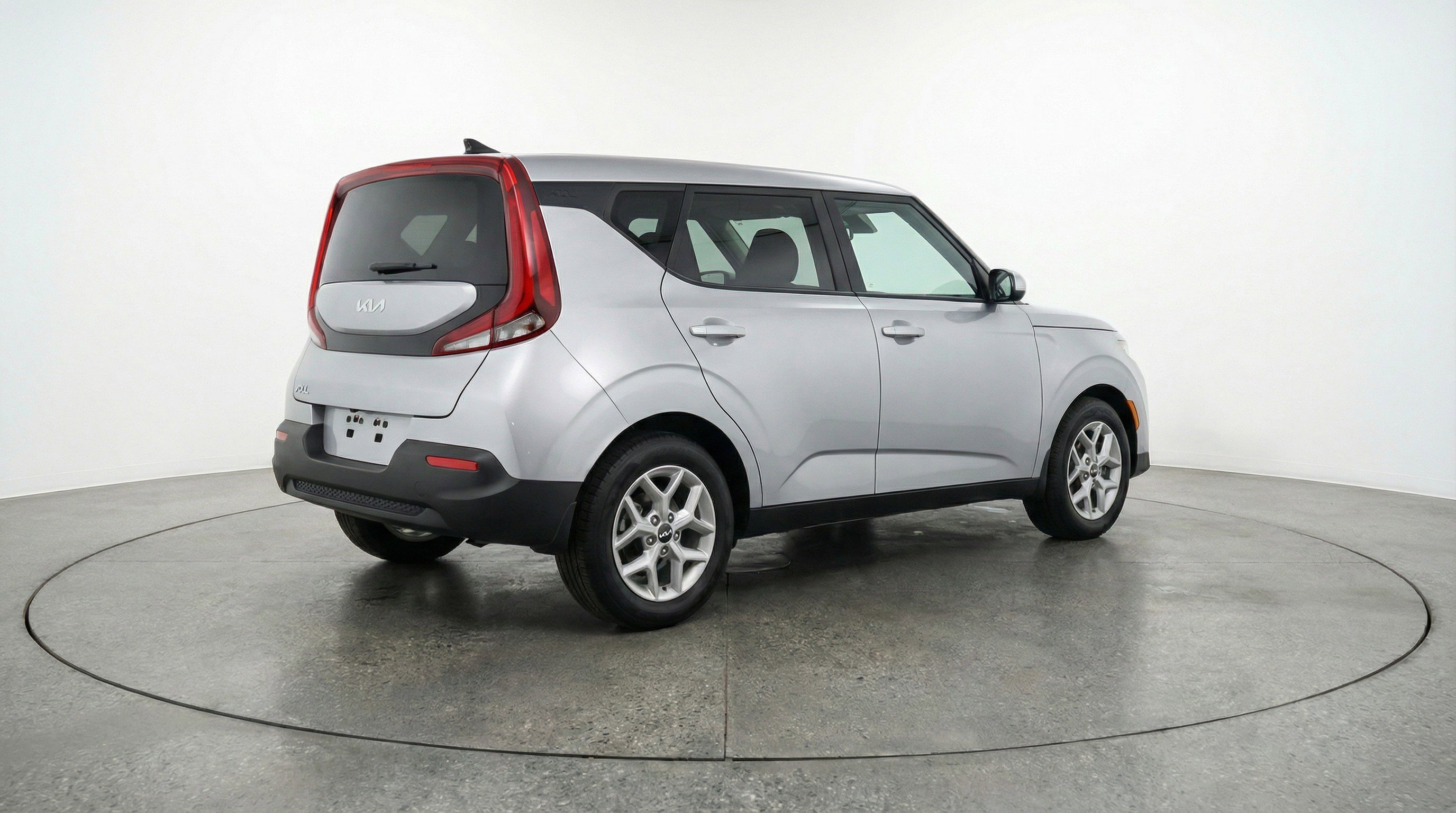 Used 2025 Kia Soul LX w/ LX Technology Package image 9