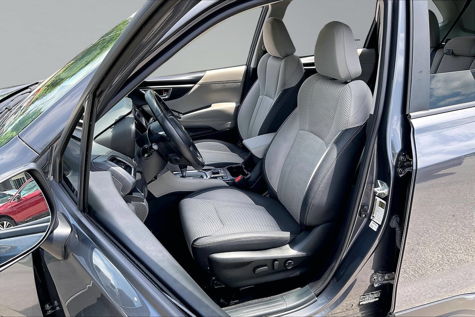 Certified 2023 Subaru Forester Premium AWD/4WD image 26