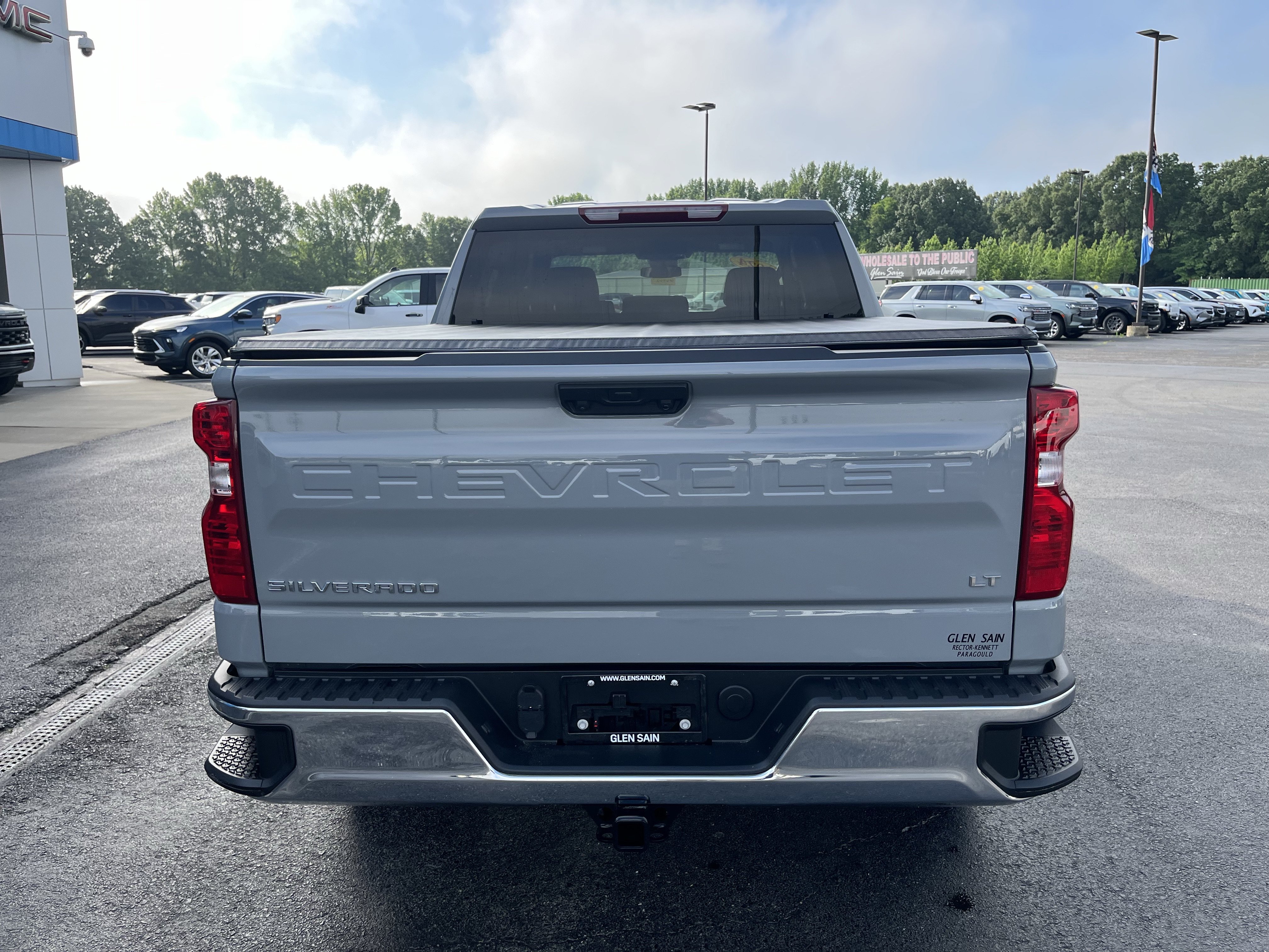 Used 2024 Chevrolet Silverado 1500 LT AWD/4WD image 5