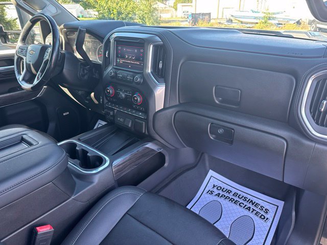 Used 2021 Chevrolet Silverado 3500 LTZ w/ LTZ Premium Package AWD/4WD image 17