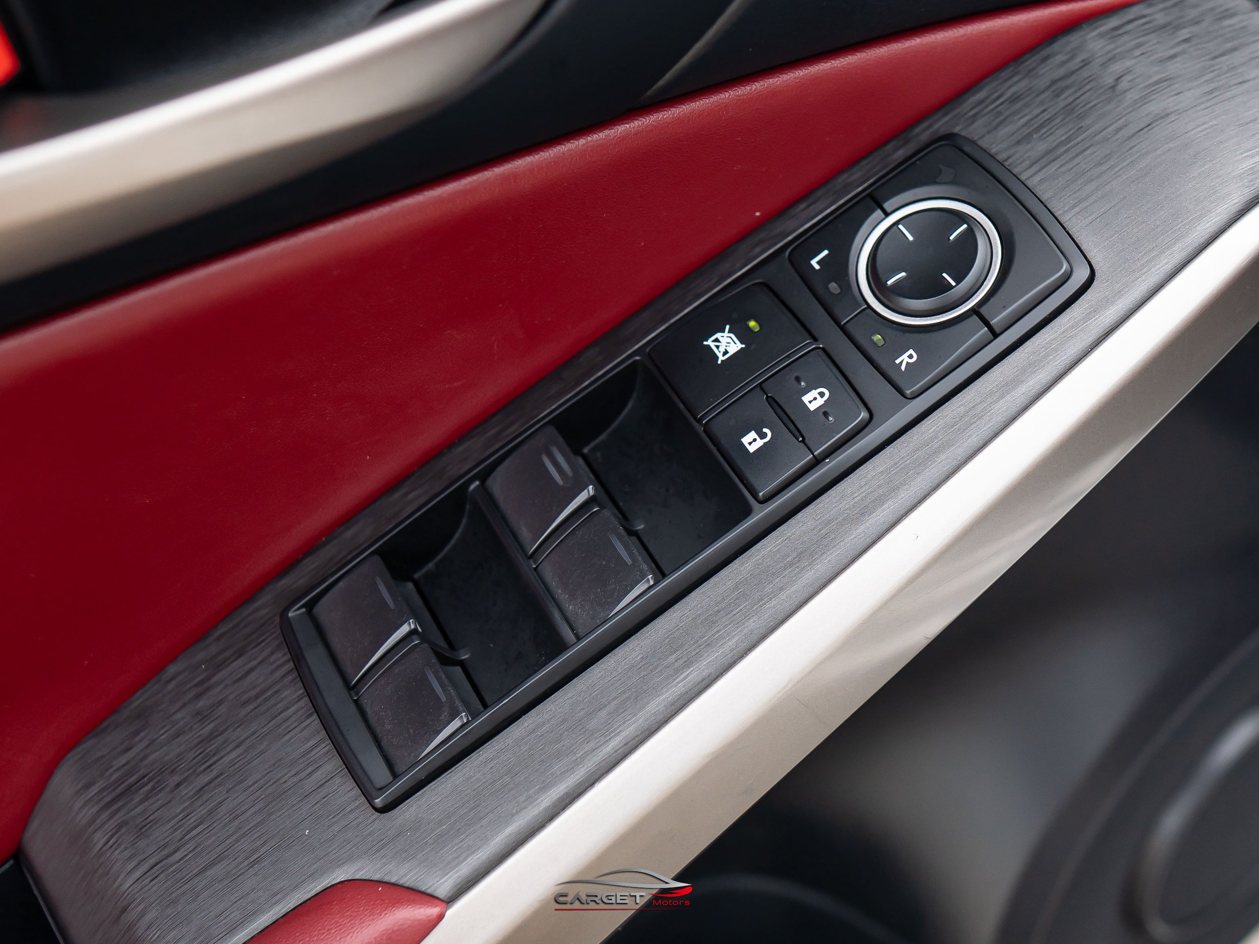 Used 2019 Lexus IS 300 F Sport w/ F Sport Package RWD image 39