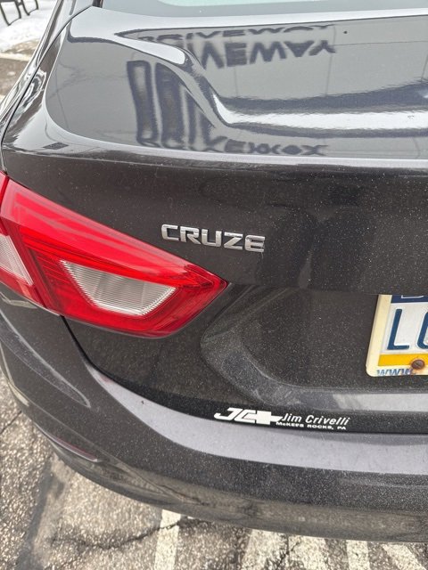 Used 2017 Chevrolet Cruze LT image 15