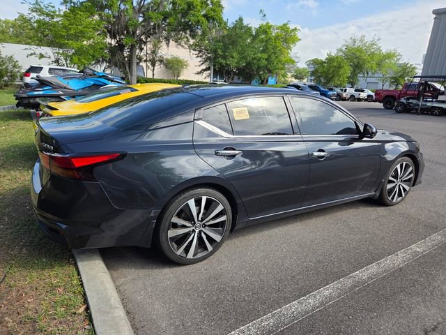 Used 2020 Nissan Altima 2.5 Platinum image 3