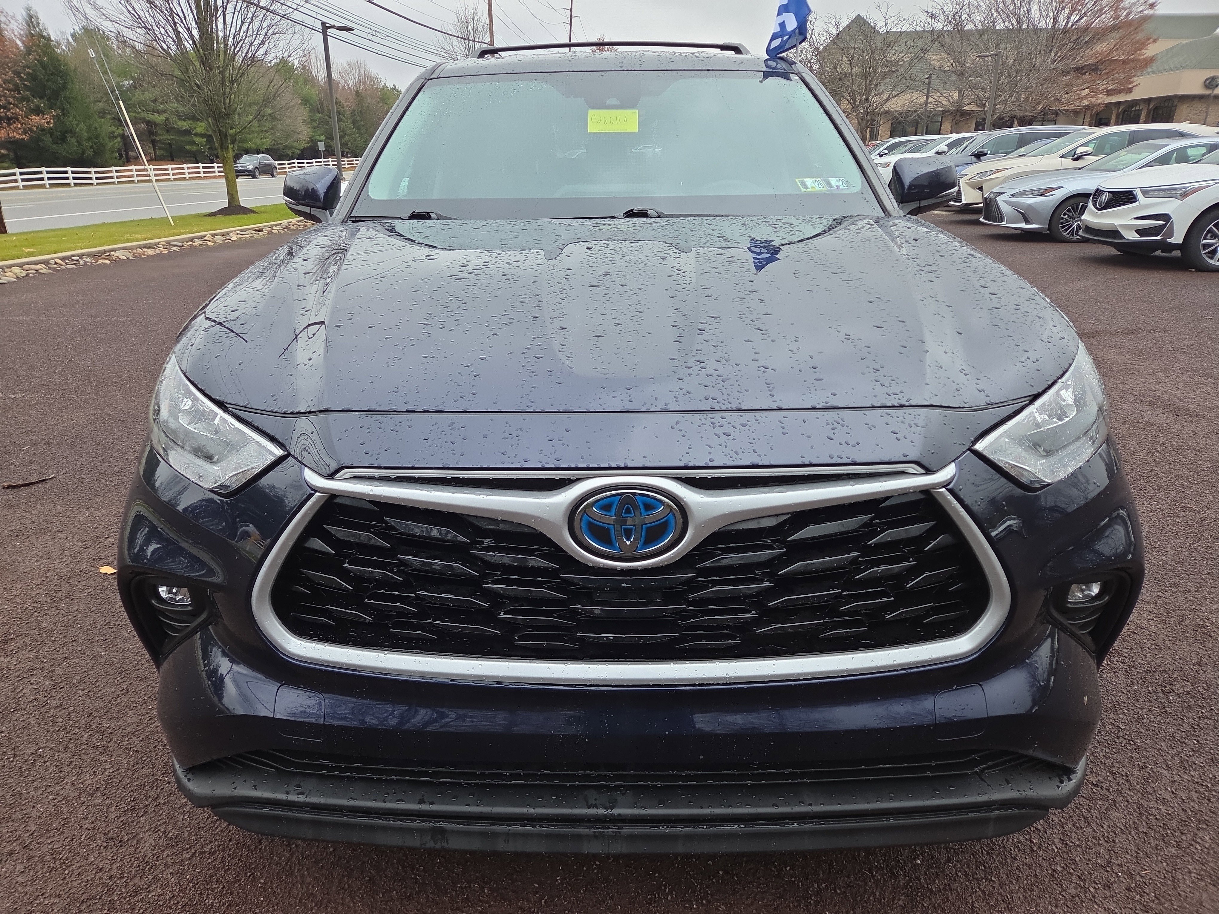 Used 2020 Toyota Highlander LE image 8