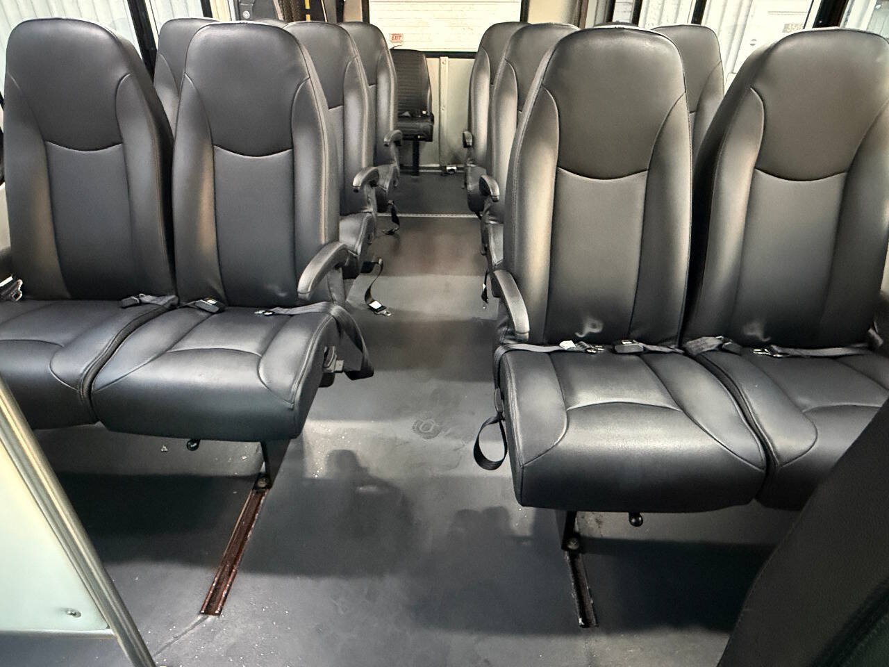 Used 2023 Ford E-450 and Econoline 450 Super Duty w/ Shuttle Bus Prep Package RWD image 79