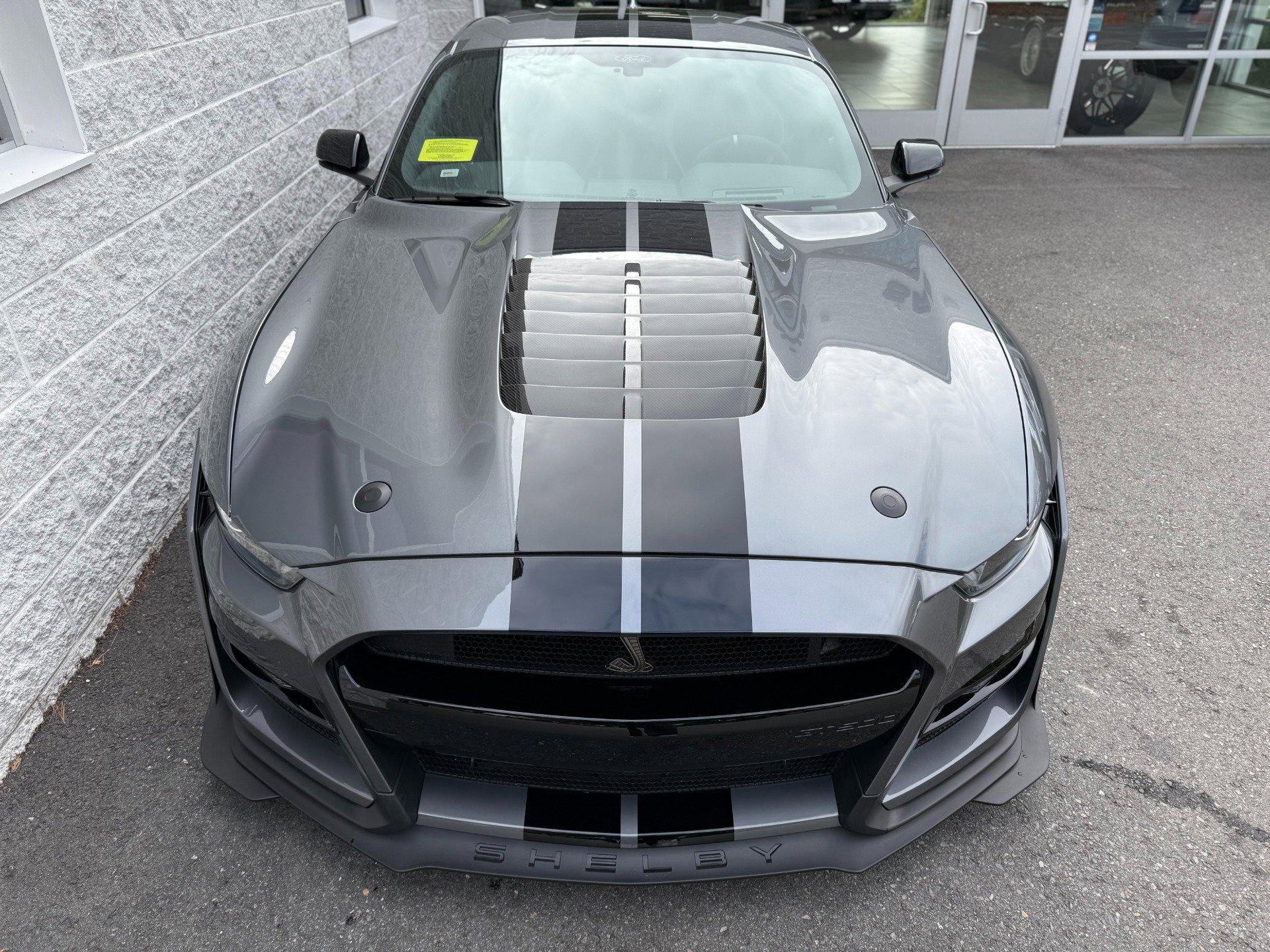 Used 2022 Ford Mustang Shelby GT500 w/ Carbon Fiber Track Pack image 7