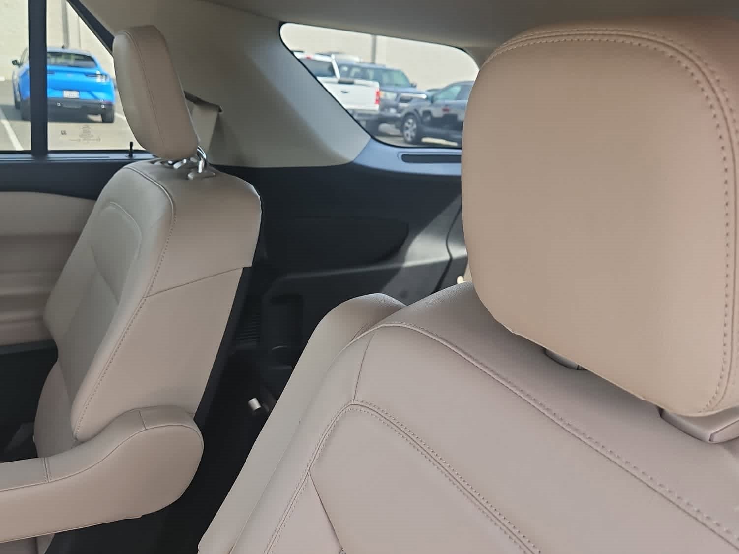 Used 2021 Ford Explorer Limited w/ Hybrid Equipment Group 310A image 13