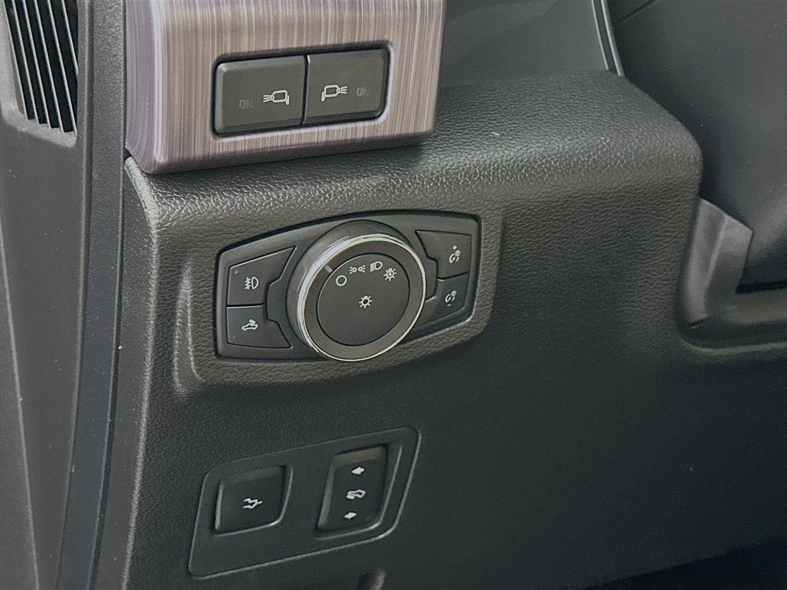 Used 2020 Ford F350 Limited AWD/4WD image 14